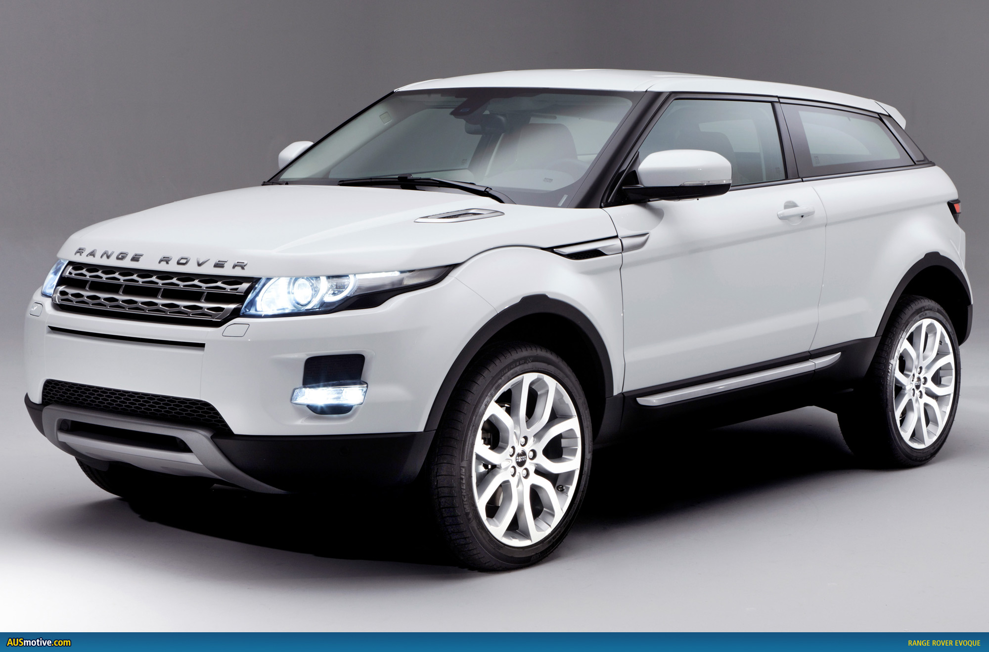 AUSmotive Range Rover Evoque Gets Early Showing