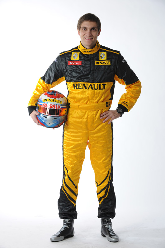 Renault unveils 2010 F1 car – AUSmotive.com